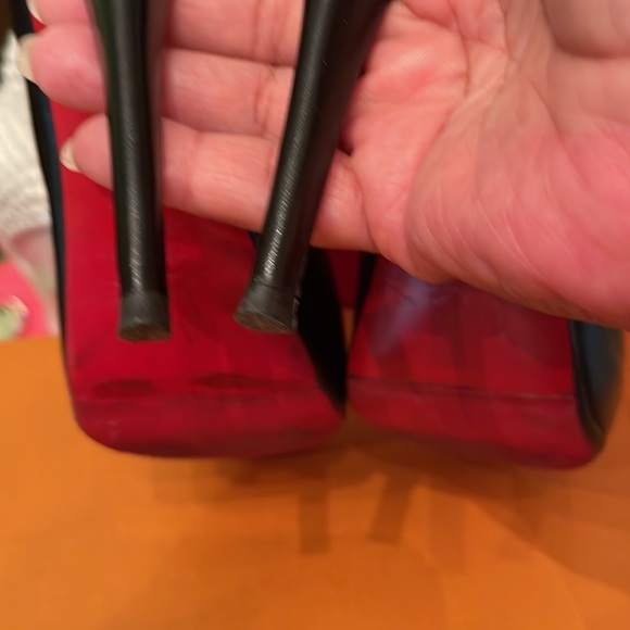Christian Louboutin in excellent condition was worn two or three times - Picture 14 of 17